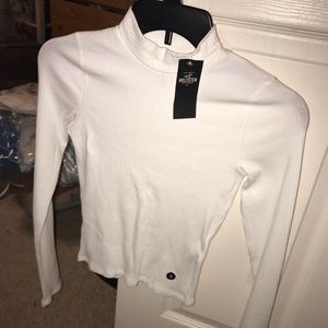 NEW WITH TAGS Plain White Turtle Neck